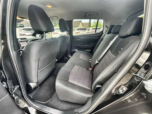 Nissan Leaf Klimaaut.|CarPlay|NAVI|Kamera|LED|SHZ|PDC N-CONNECTA
