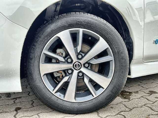 Nissan Leaf Acenta Sitzheizung vorne und hinten