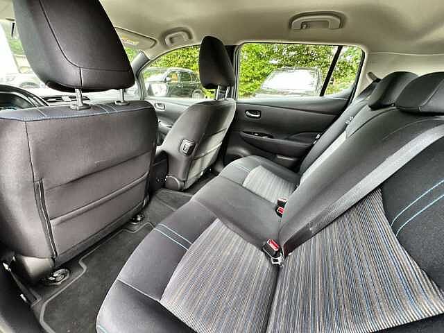 Nissan Leaf Acenta Sitzheizung vorne und hinten