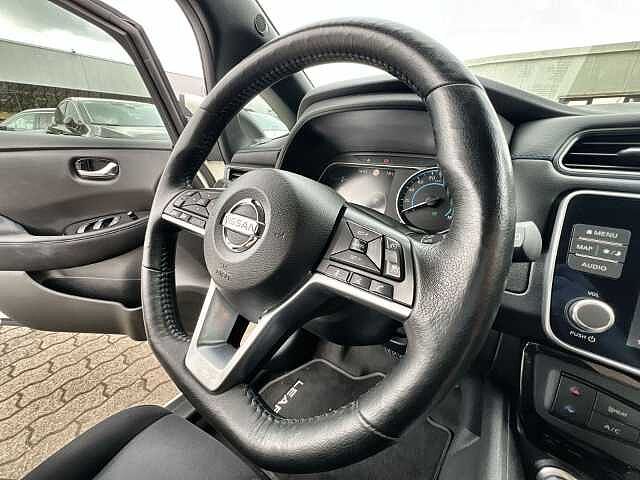 Nissan Leaf Acenta Sitzheizung vorne und hinten