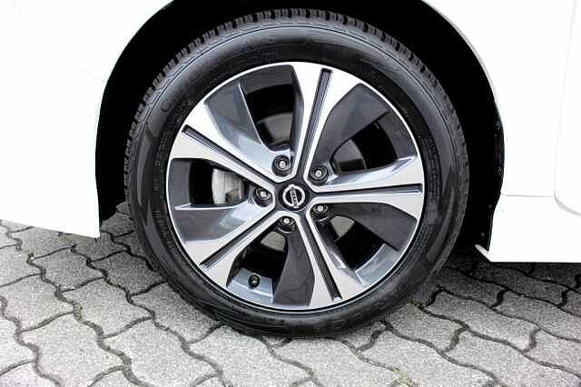 Nissan Leaf 40 kWh N-Connecta LED, WINTER