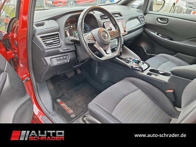 Nissan Leaf 40 kWh N-Connecta LED Navi Sitzheizung