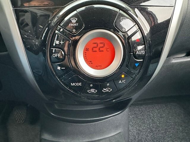 Nissan Note 1.2 80PS 5-Gang*NAV*PDC*SHZ