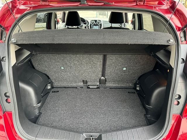 Nissan Note 1.2 80PS 5-Gang*NAV*PDC*SHZ