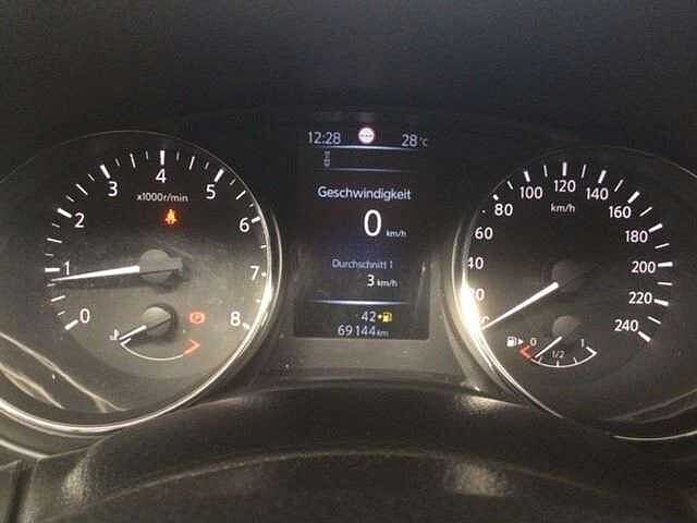 Nissan Qashqai Nissan Qashqai 1,2 Dig-T Acenta-Navi-Sitzheizung-Anh&auml;ng