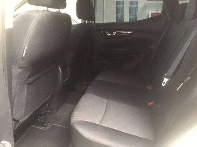 Nissan Qashqai Nissan Qashqai 1,2 Dig-T Acenta-Navi-Sitzheizung-Anh&auml;ng