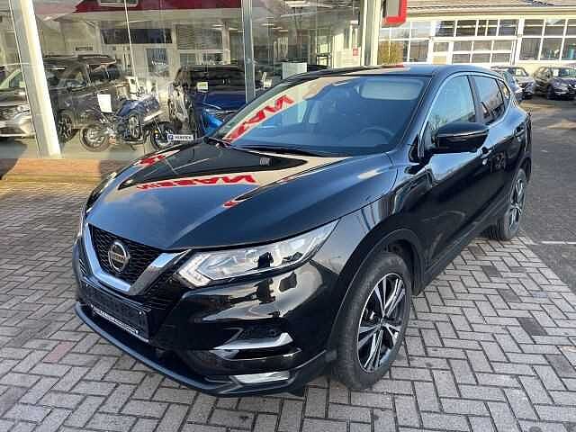 Nissan Qashqai 1.3 DiG-T N-Connecta Automatik Navi Kamera 1.3 DiG-T N-Connecta Automatik Navi Kamera