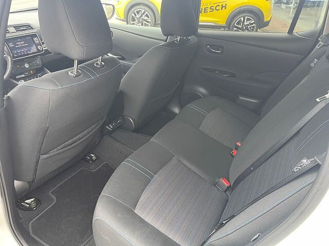 Nissan Leaf N-Connecta 40 KW Klima Navi Kamera