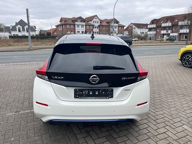 Nissan Leaf N-Connecta 40 KW Klima Navi Kamera