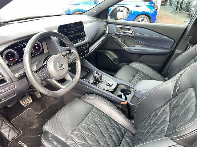 Nissan Qashqai 1.3 DiG-T Tekna+ 4x4 Leder Navi AHK