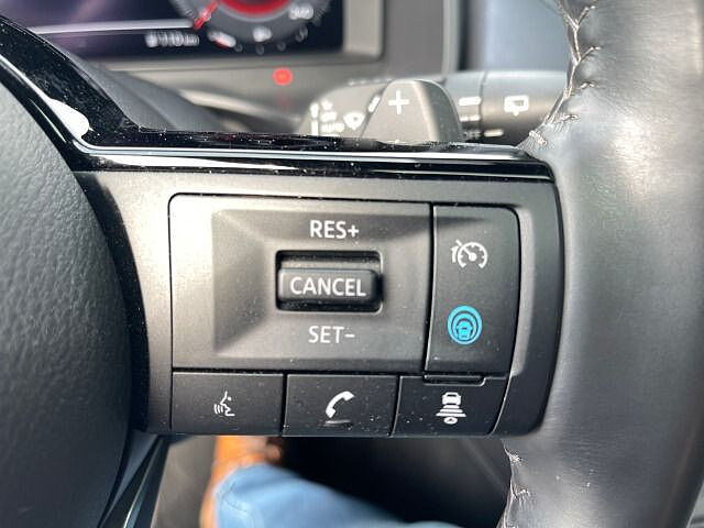 Nissan Qashqai 1.3 DiG-T Tekna+ 4x4 Leder Navi AHK