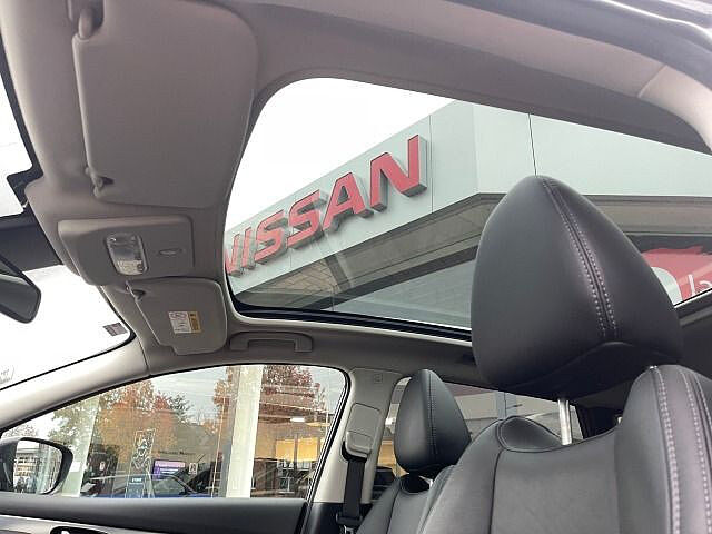 Nissan Qashqai 1.3 DiG-T Akari Pano/360&deg;/CarPlay