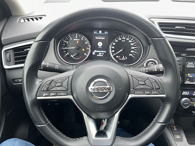 Nissan Qashqai 1.3 DiG-T Akari Pano/360&deg;/CarPlay