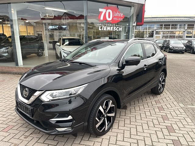 Nissan Qashqai 1.3 DiG-T Akari Pano/360&deg;/CarPlay