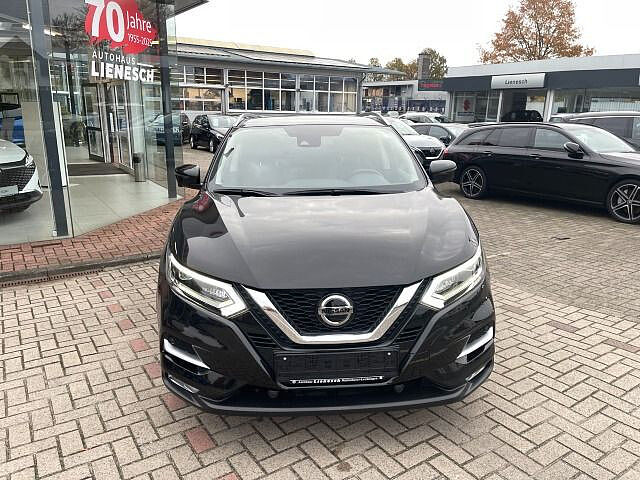 Nissan Qashqai 1.3 DiG-T Akari Pano/360&deg;/CarPlay