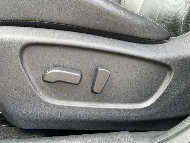 Nissan Qashqai Nissan Qashqai 1.6 dCi Tekna Autom. LED FLA VerkZeichen 360