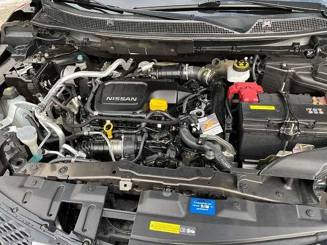 Nissan Qashqai Nissan Qashqai 1.6 dCi Tekna Autom. LED FLA VerkZeichen 360