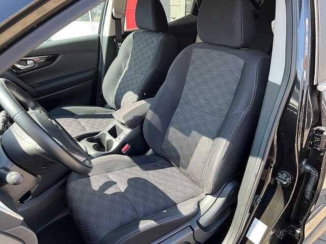 Nissan Qashqai Nissan Qashqai 1.6 dCi 360 4x2 (E6) 360&deg; autom. FLA Pano