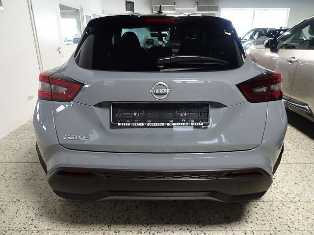 Nissan Juke 1.0 DIG-T N-Connecta Navigation Winterpaket