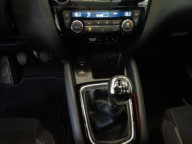 Nissan Qashqai 1.3 DIG-T 103 kW N-Connecta